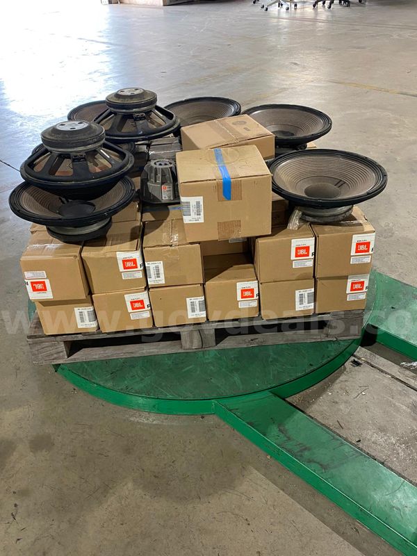 1 Pallet Of Assorted ( Jbl ) Speakers