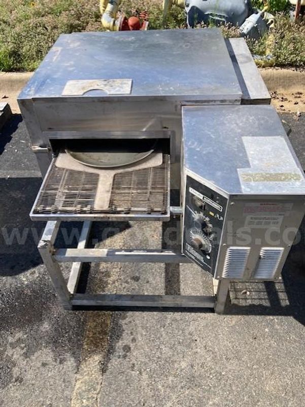 Lincoln Impinger Pizza Oven