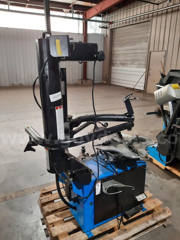 Hofmann Tire Changer