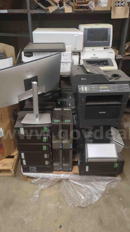 Lot of Computers & Computer Equipment