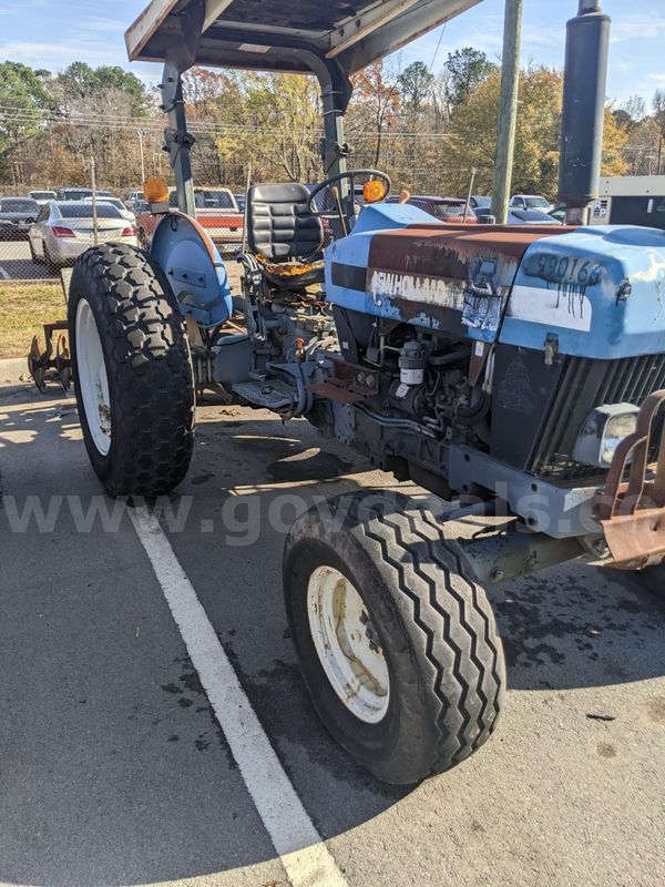 1999 Ford Tractor 3930 With Plow