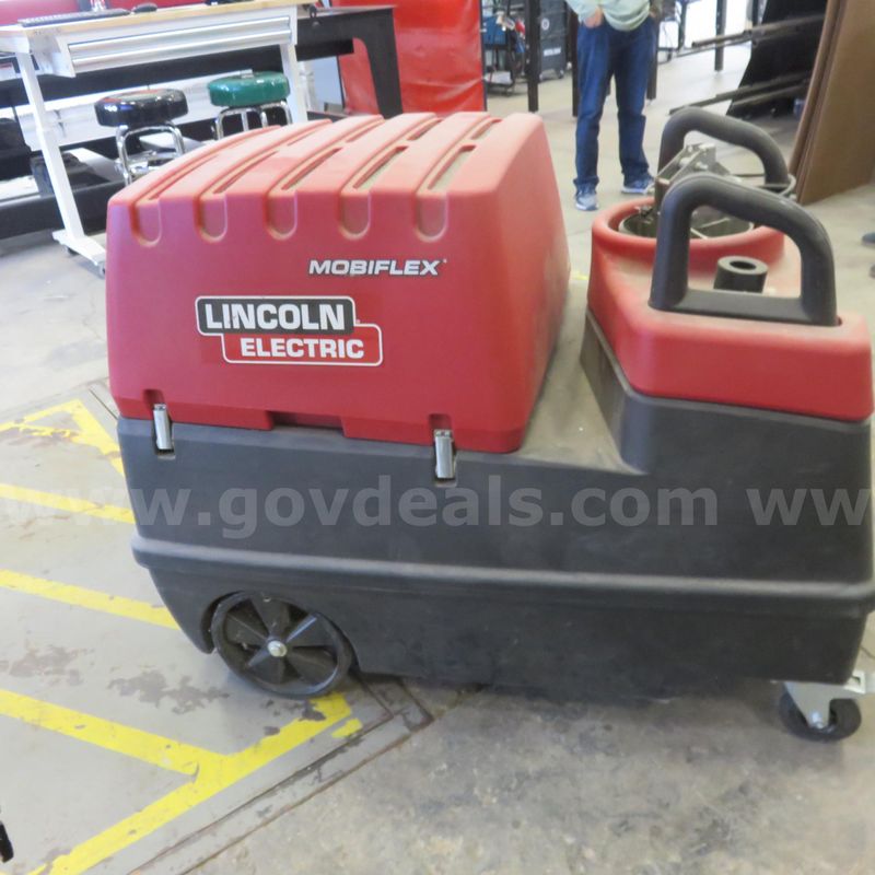 Lincoln Electric Fume Extractor. Includes Back up Filter and Hepa Filter