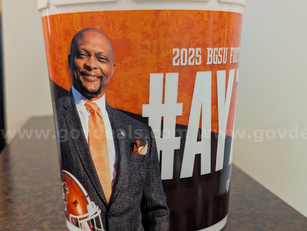 Eddie George Popcorn Bowls - Lot of 800