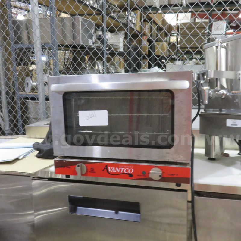 Avantco 1/4 size countertop convection oven