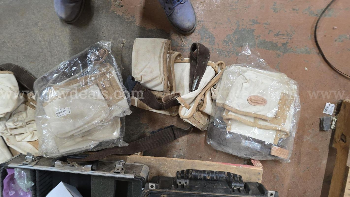 Tool Pouches & Cases