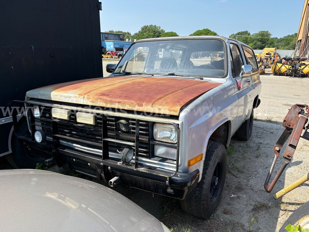 1985 Chevrolet D10 Military Truck