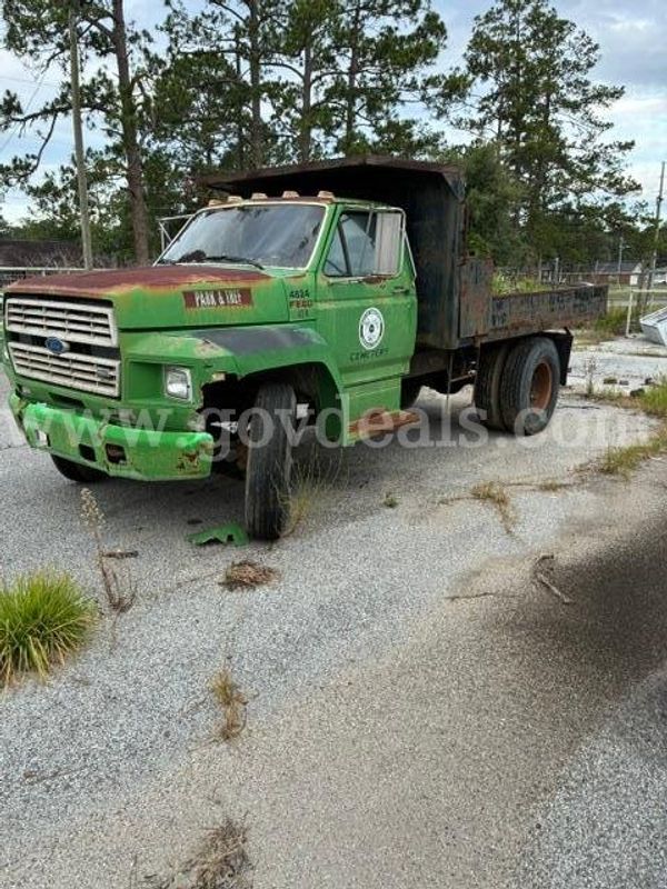 1988 Ford F600G