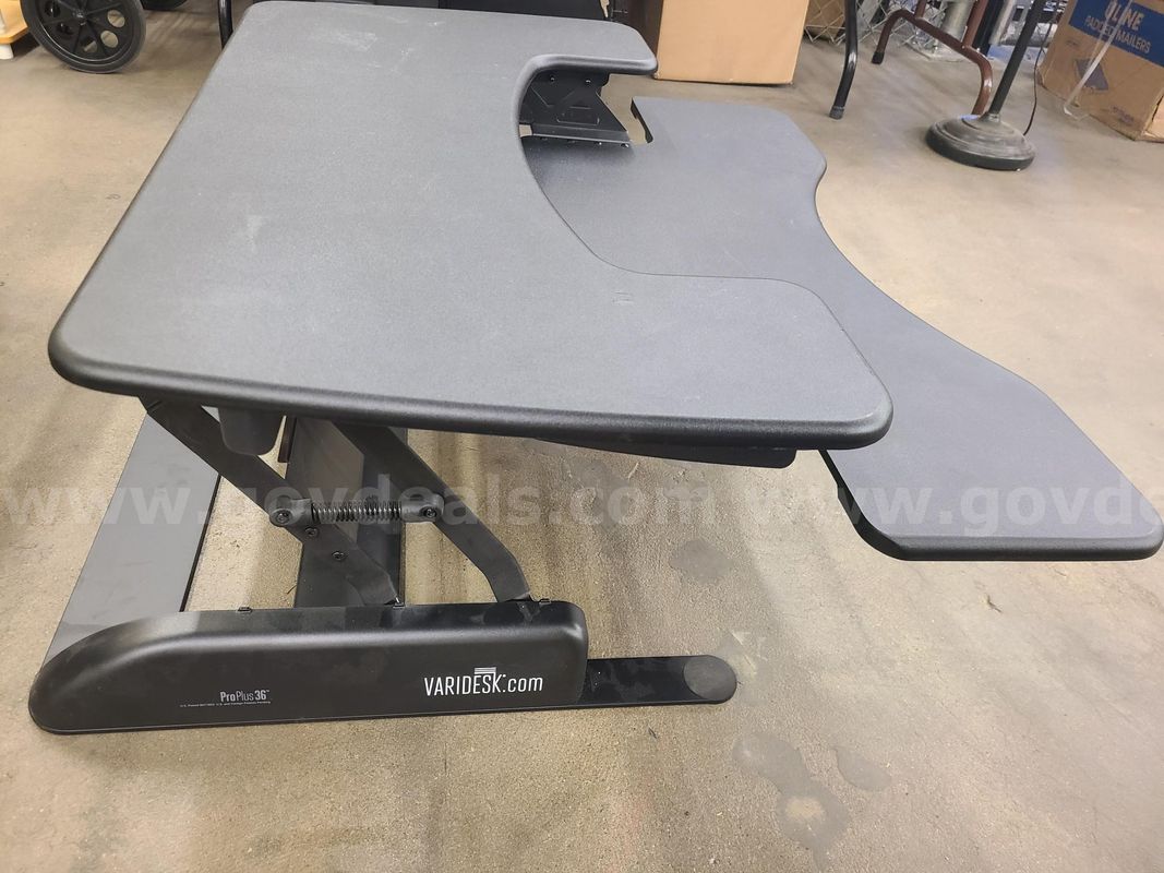 1 UNM Varidesk