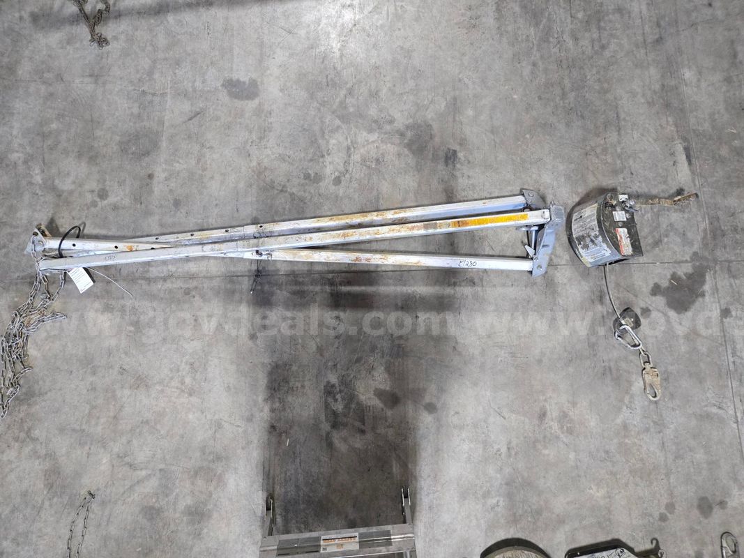 2009 Tripod Miller Manlift 9'Ft.