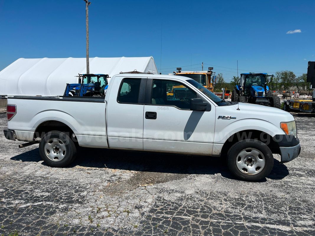 2009 Ford F-150 XL SuperCab 6.5-ft. Bed 2WD