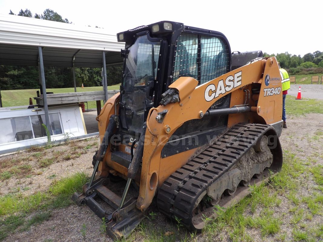 Case TR340 Skid Steer