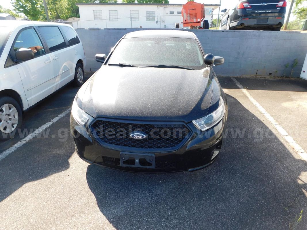 2016 Ford Taurus