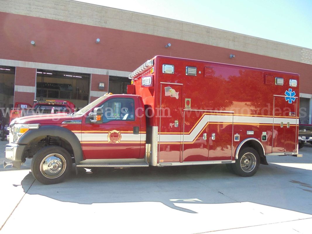 2015 Ford F-450 SD, Horton Ambulance