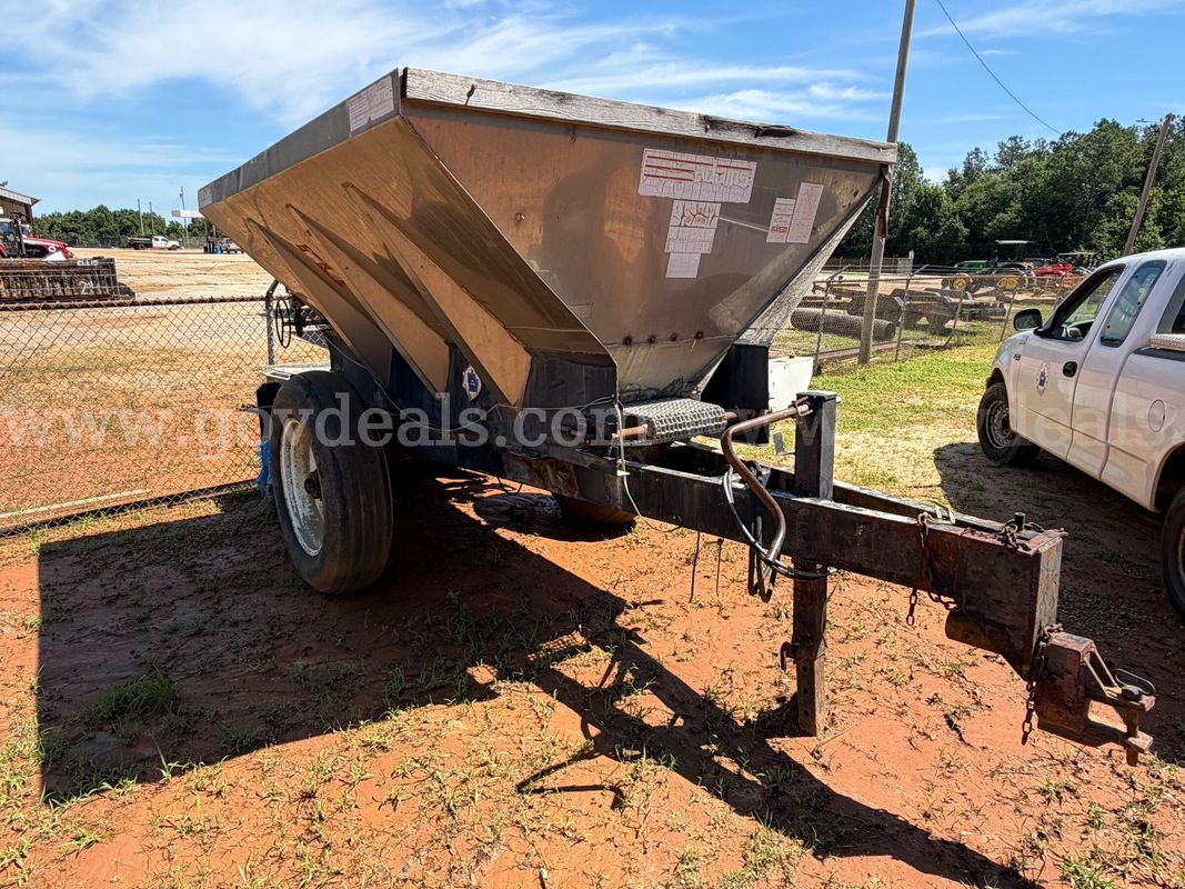 Adams Ground Driven Fertilizer Spreader