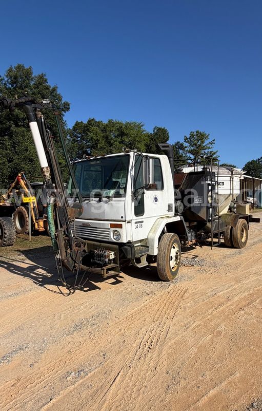 2003 Freightliner Patch Truck