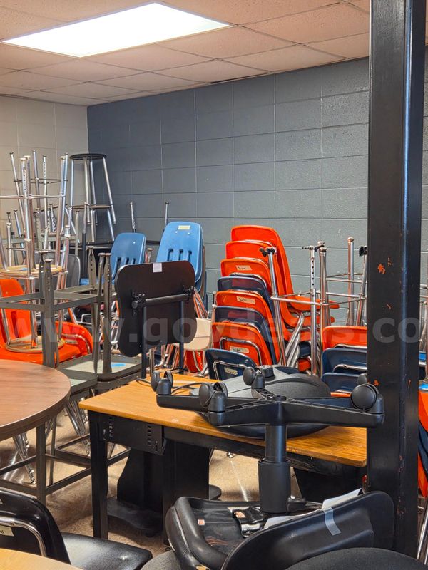 Student Chairs