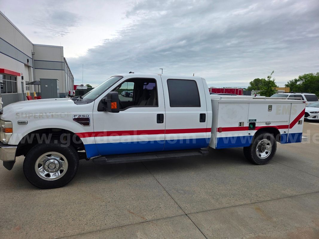 2008 Ford F-250 SD XLT Crew Cab 4WD