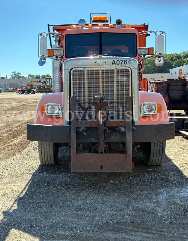 2005 Peterbilt 357