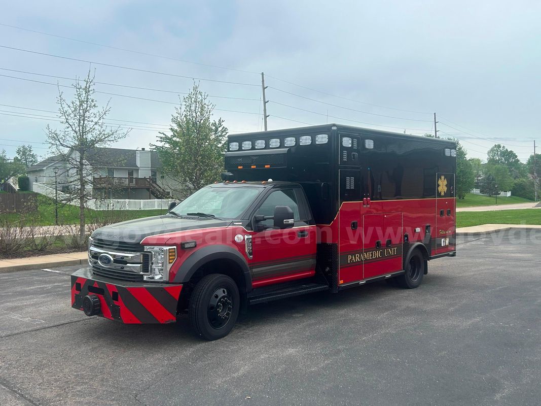 2018 Ford F-550/AEV Ambulance
