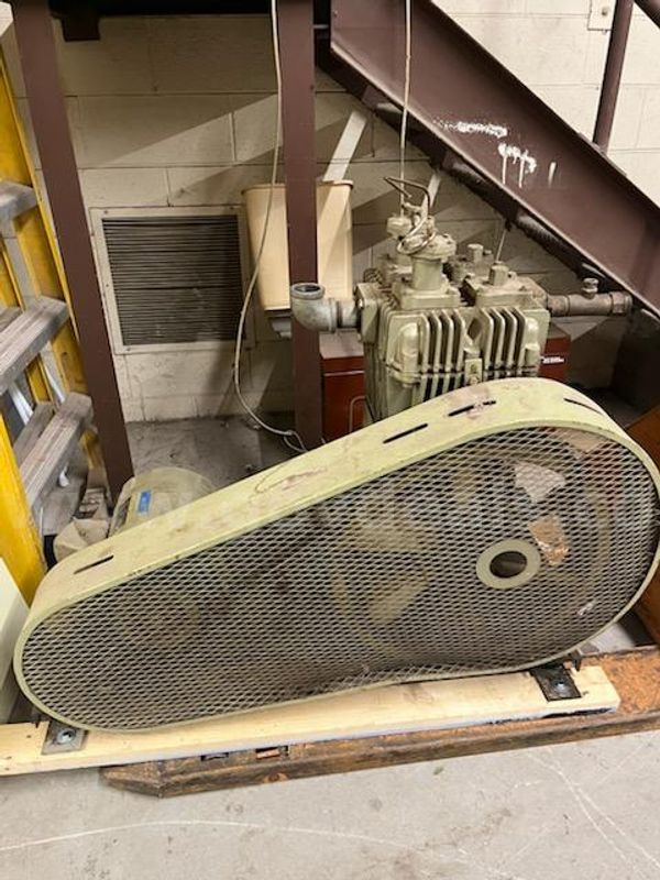 Quincy Model 244 Vintage, Heavy-Duty, Single-Stage, Twin-Cylinder Reciprocating Air Compressor