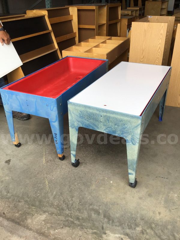 Water And Sand Activity Table - Lot Of 2