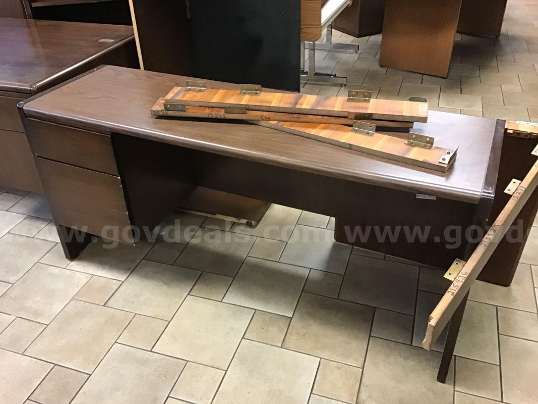 Office Furniture Lot