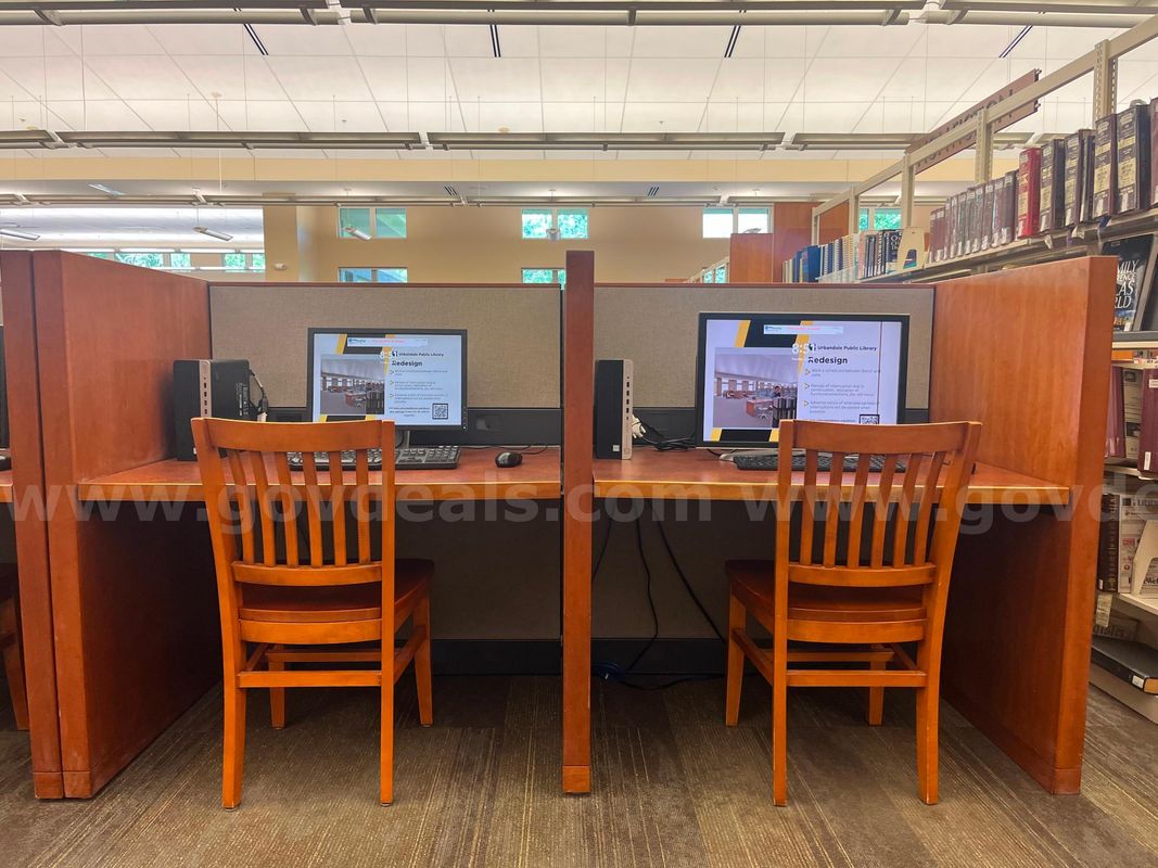 Wooden 4-person Carrel
