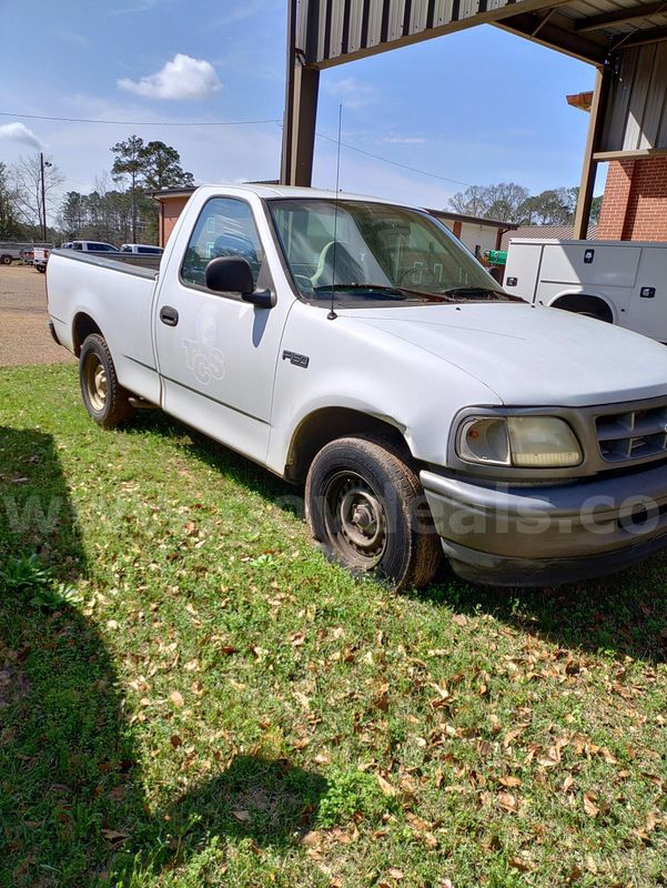 1997 Ford F-150 Reg. Cab Short Bed 2WD
