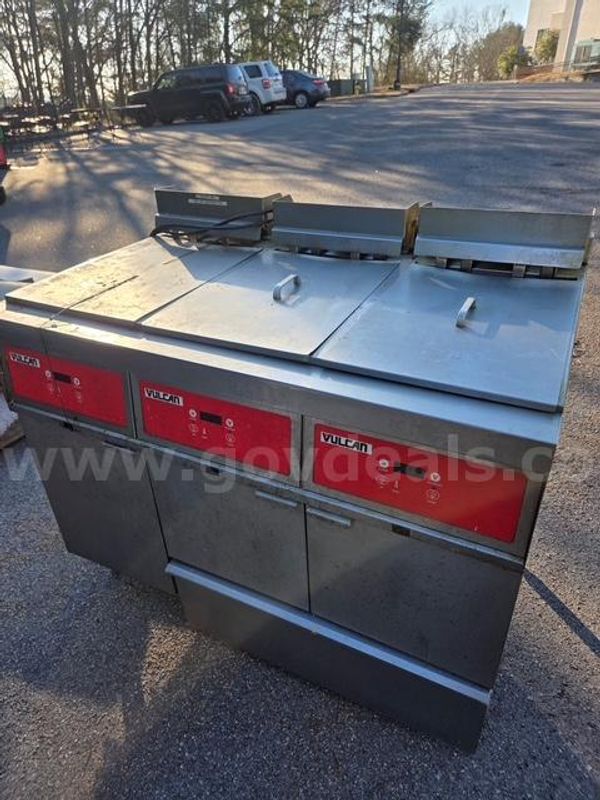Vulcan 3-Bay Commercial Fryer