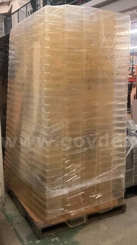 Large Lot of Containers - G2608504