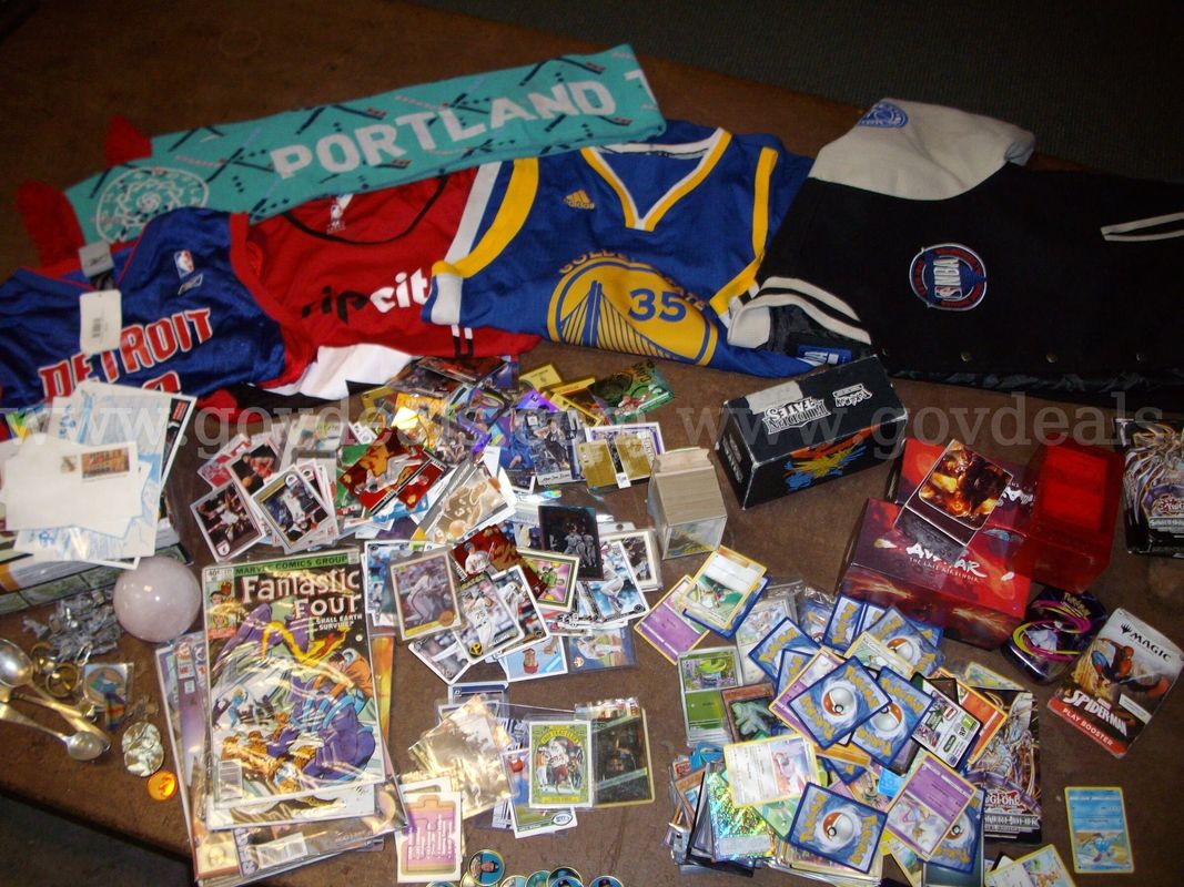 Collectibles Lot (Gd4248)