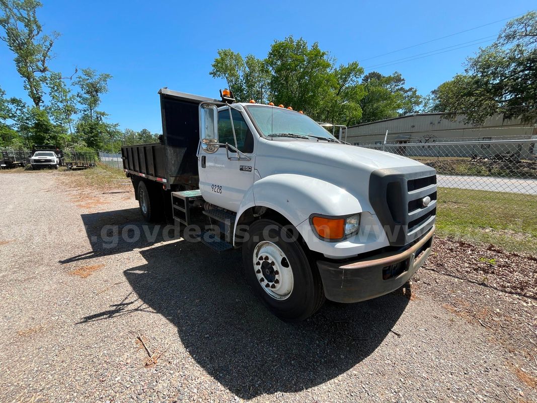 2009 Ford F-650