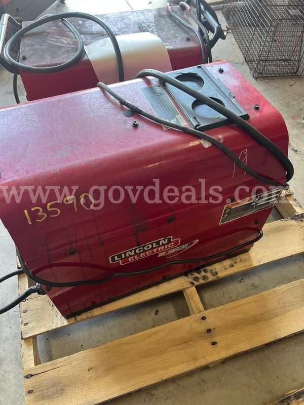 Lincoln Electric Precision TIG 185