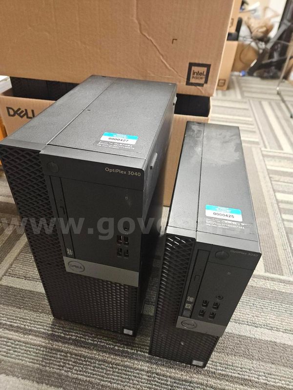 2 sets of Dell Desktop Computer - OPTIPLEX 3040 1 Small Form Factor & 1 Tower