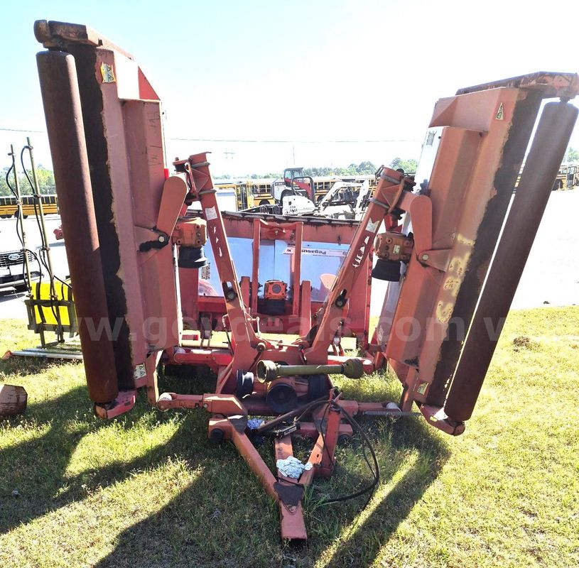 16' Trimax Pegasus Mower Auction 0130 * for parts only*