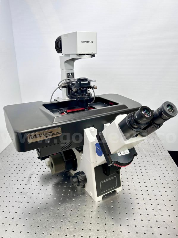 Microscope with Accessories: Olympus, Model No.: IX71 (422-32)