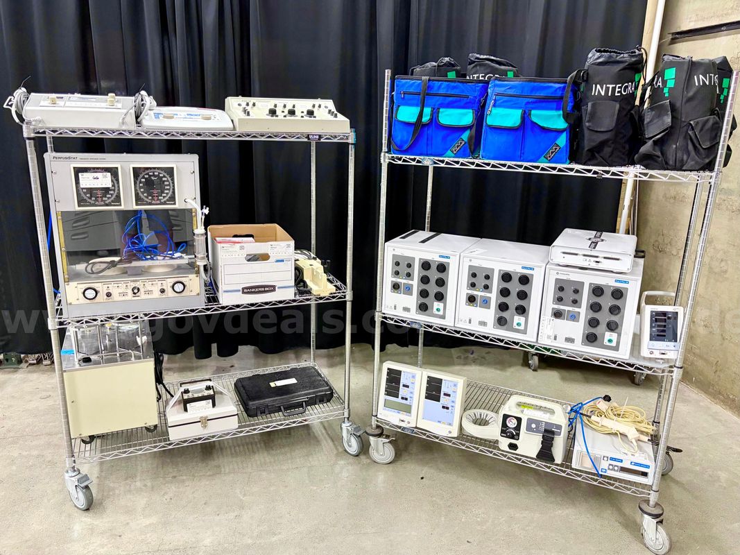 Lot of Misc. Medical Equipment (424-47)