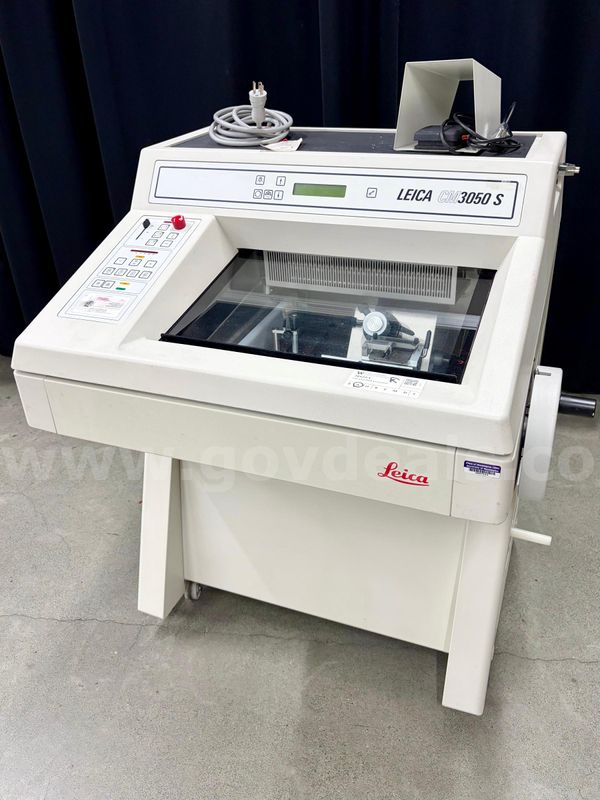 Cryostat: Leica CM3050-S-1 - For Parts or Repair (424-49)