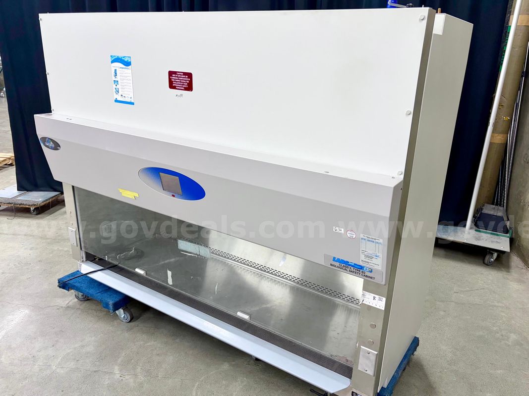 Class II Biological Safety Cabinet: Nuaire Labgard ES Type B2 (426-7)