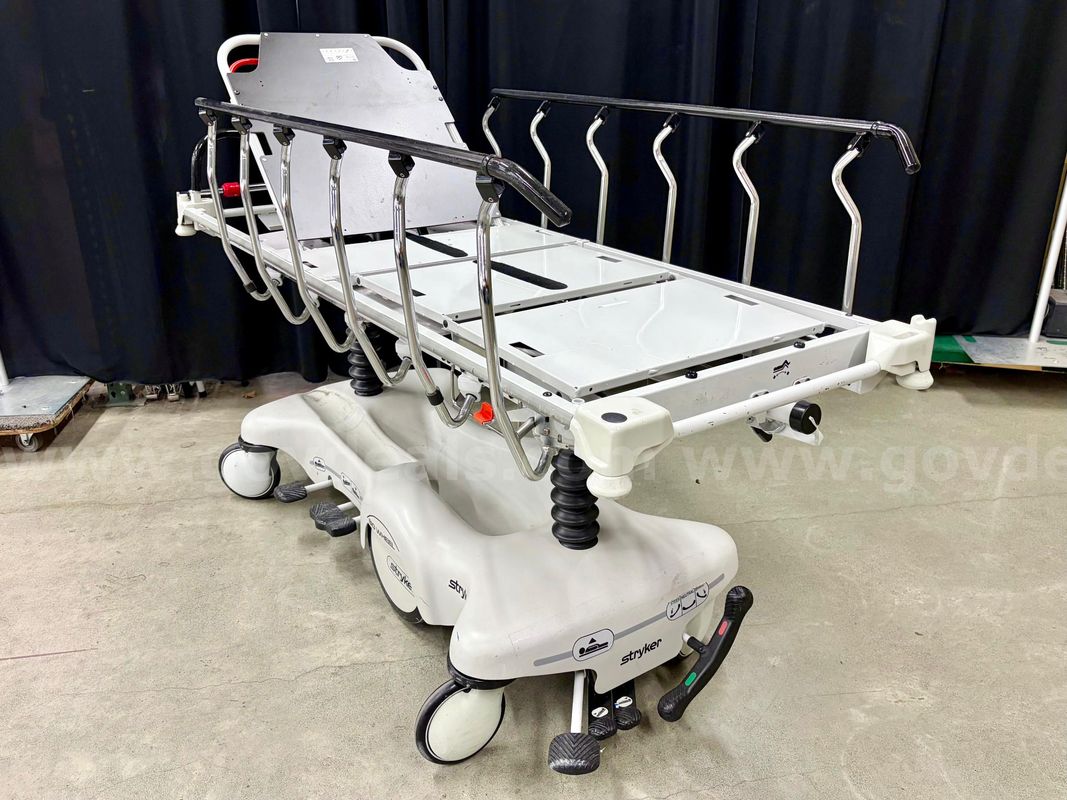 Stretcher: Stryker 1731 (426-8)