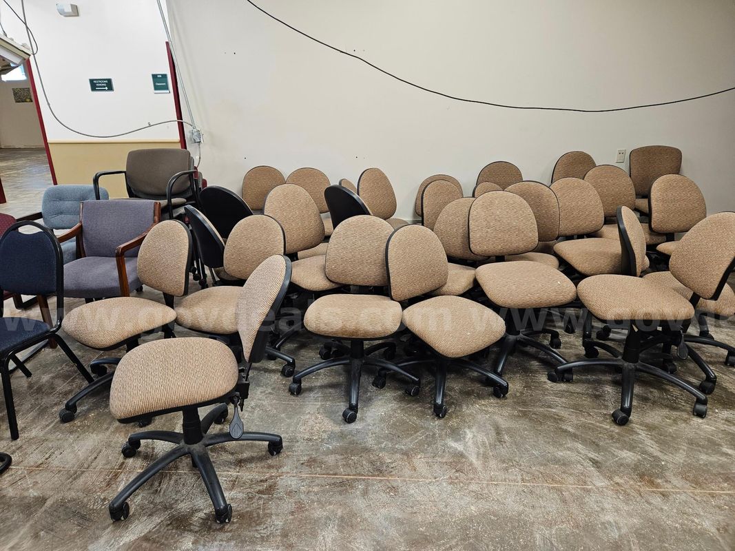 Various Chairs 20+