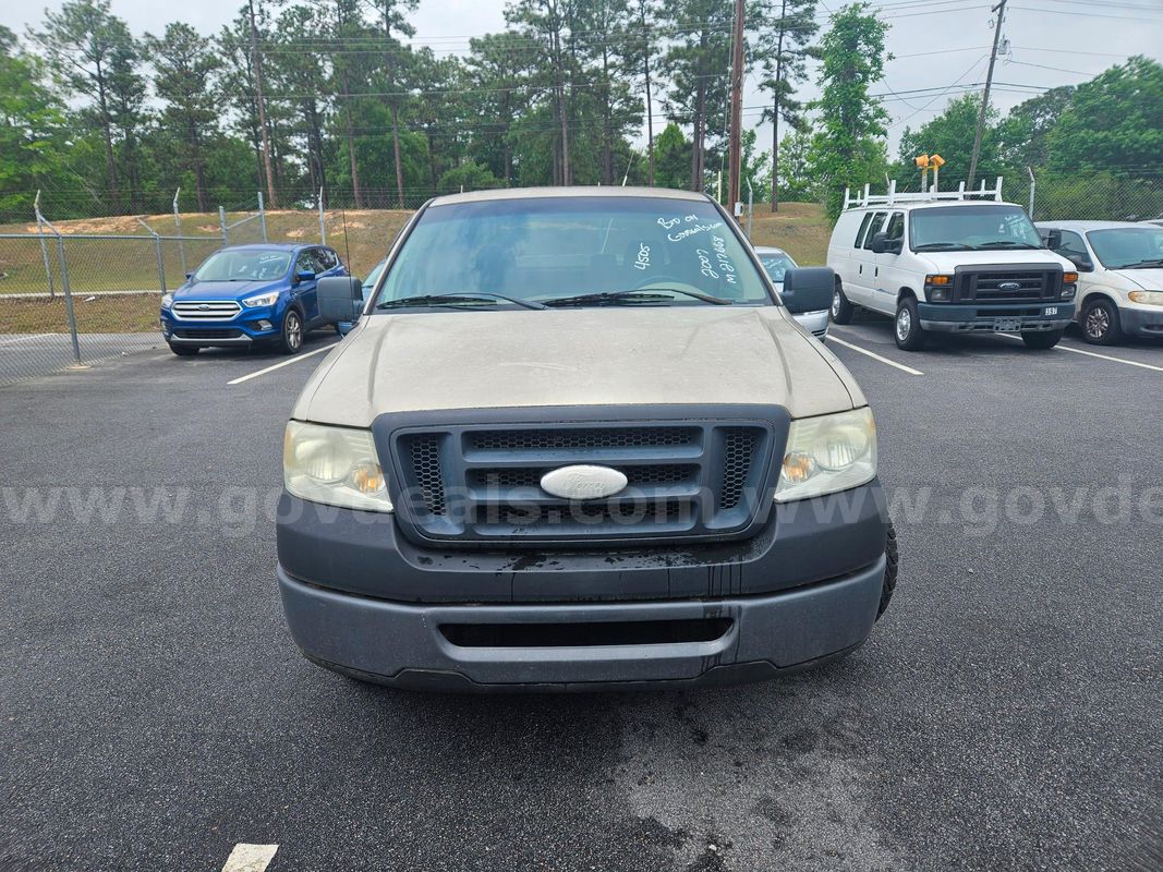2007 Ford F-150 XL SuperCab 2WD  4-DR, 5.4L V8