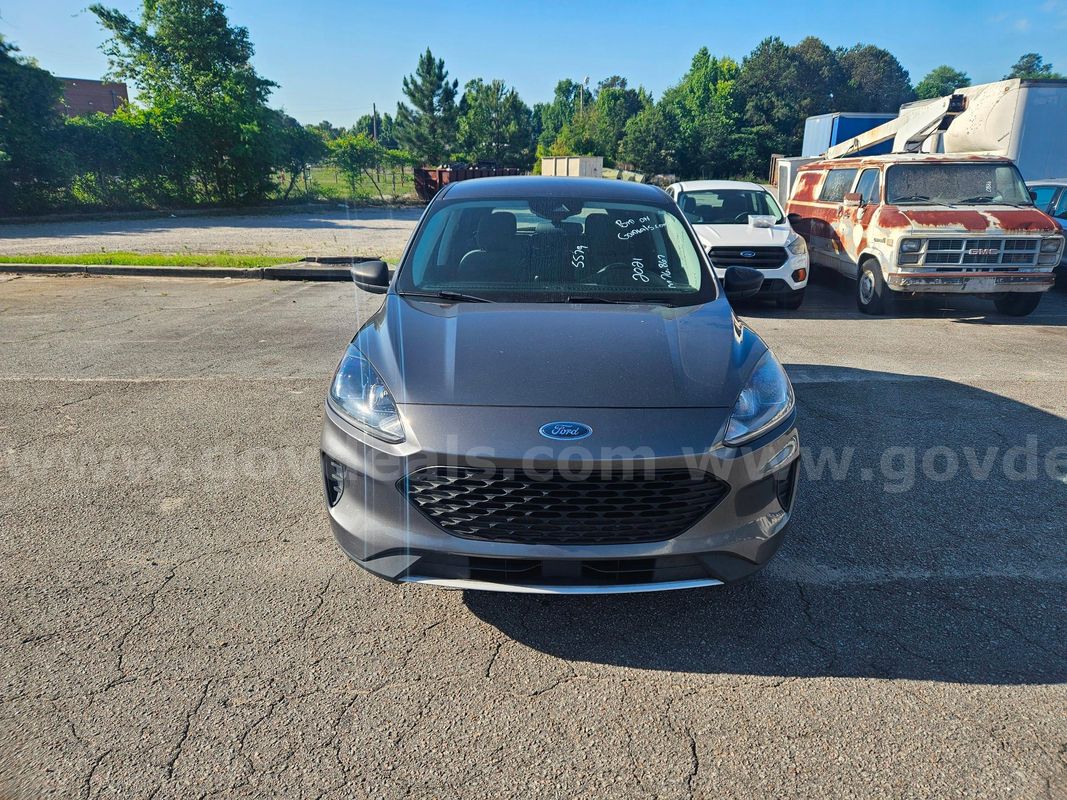 2021 Ford Escape  4-DR, 1.5L L3