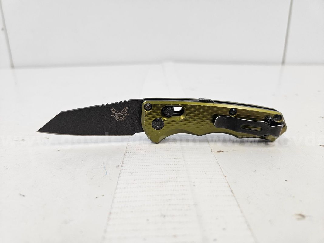 Benchmade 2900 Immunity Knife