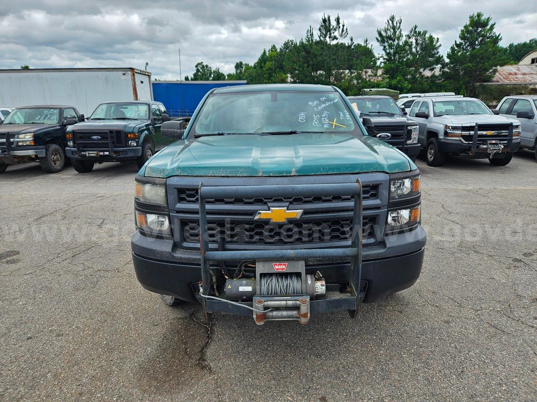 2015 Chevrolet Silverado 1500 Work Truck Crew Cab 4WD 4-DR, 5.3L V8