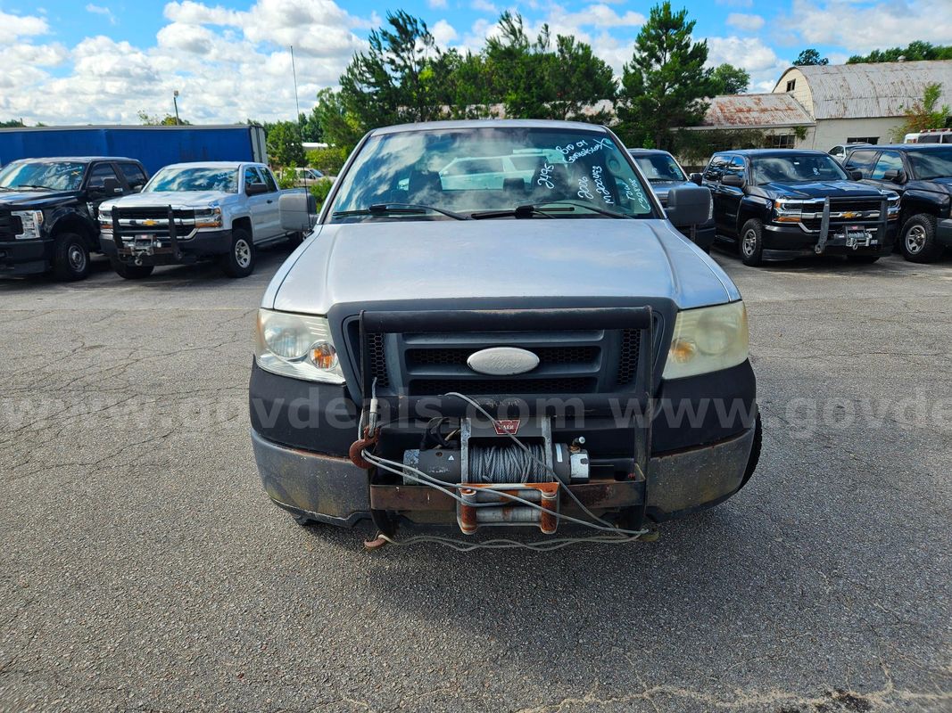 2006 Ford F-150 XL SuperCab 4WD 4-DR, 5.4L V8