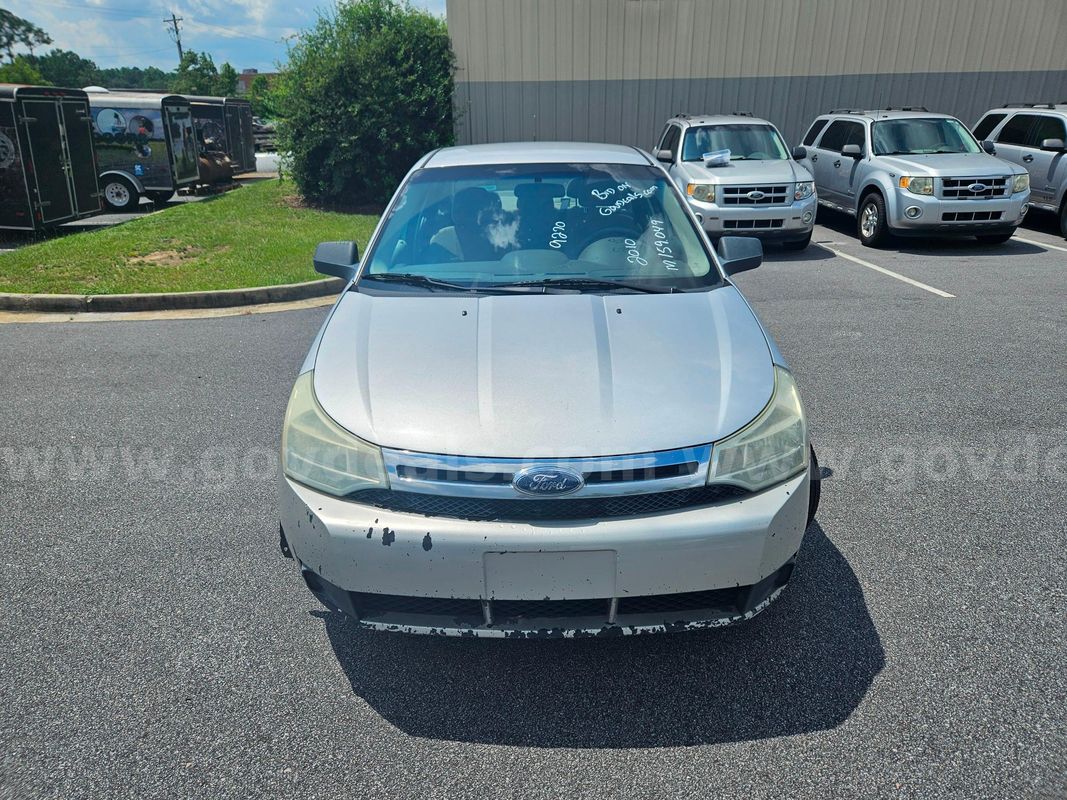 2010 Ford Focus 4-DR, 2.0L L4