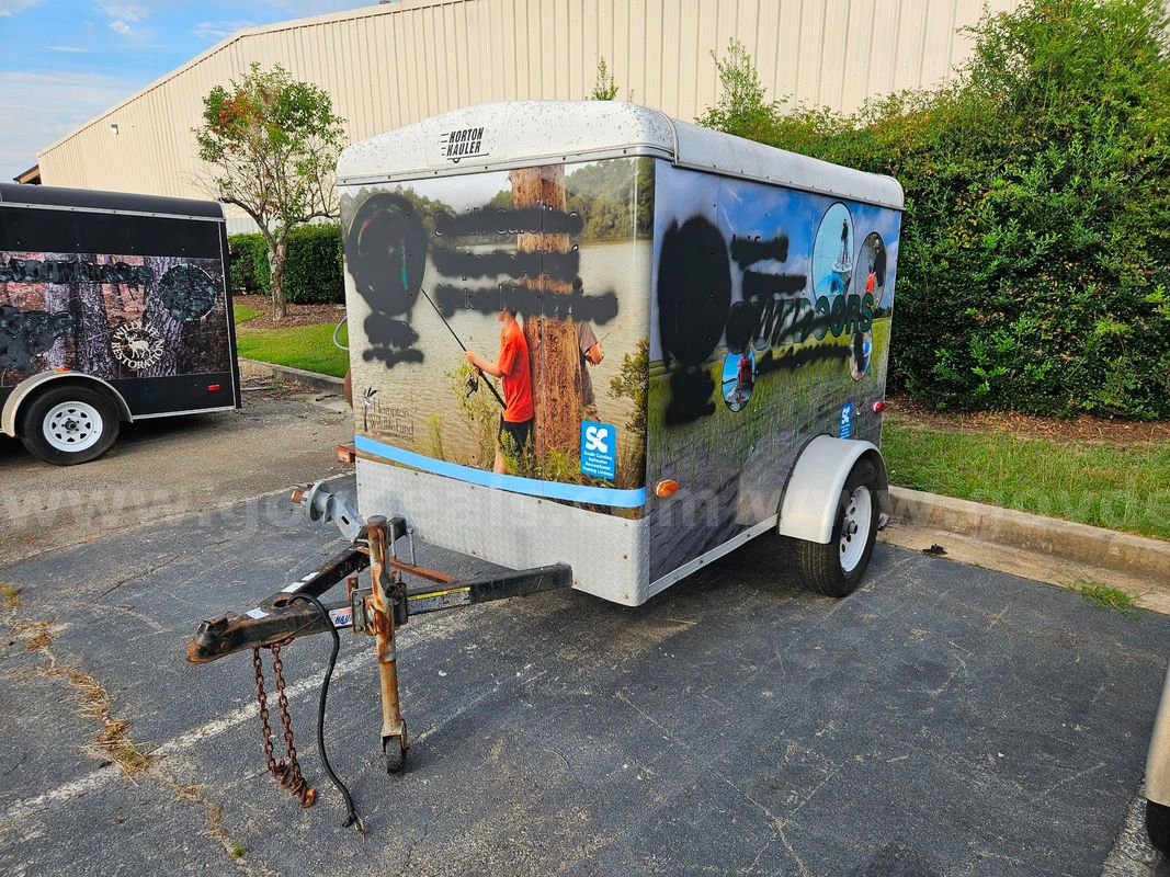2004 Horton Enclosed Trailer