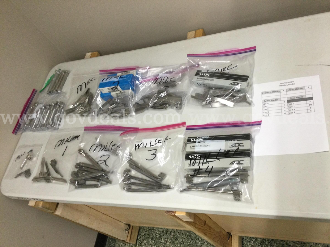 Laryngoscope handles & blades - 1 LOT