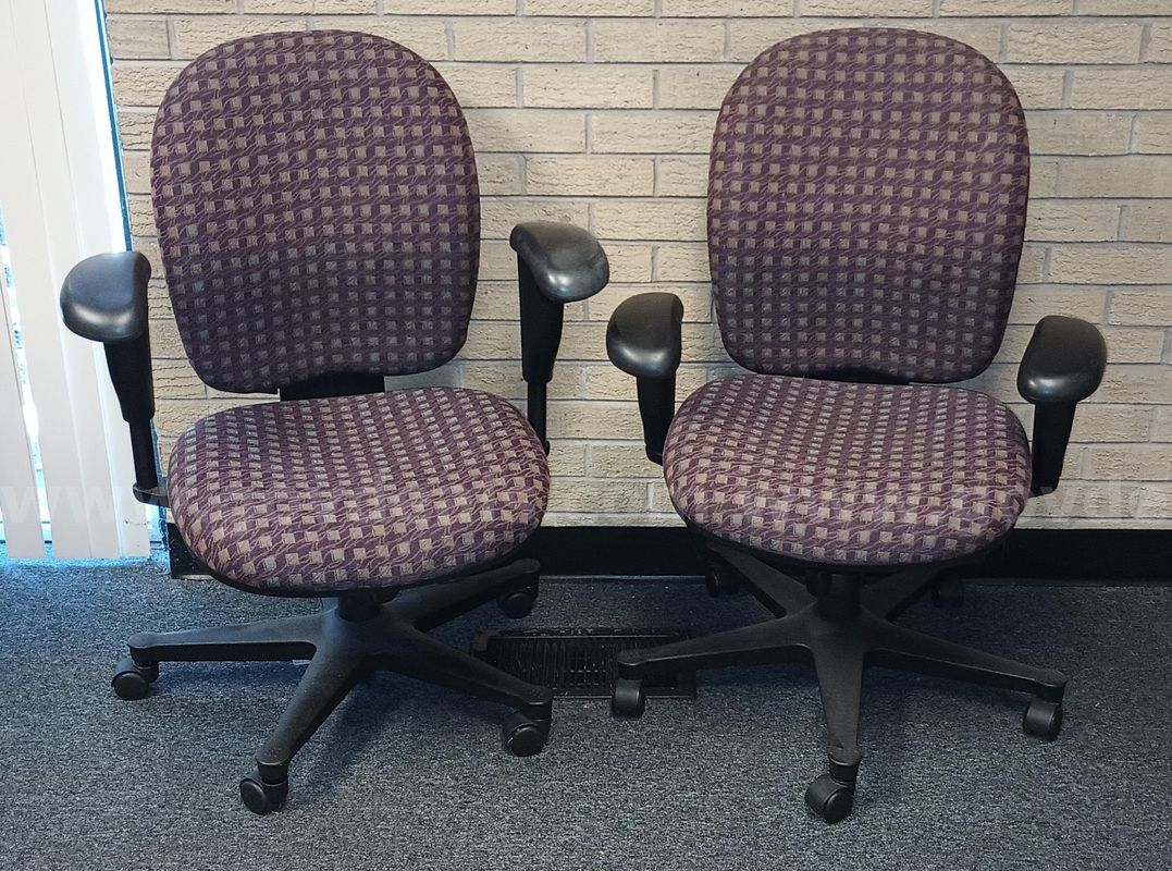 Lot of Rolling Office Chairs